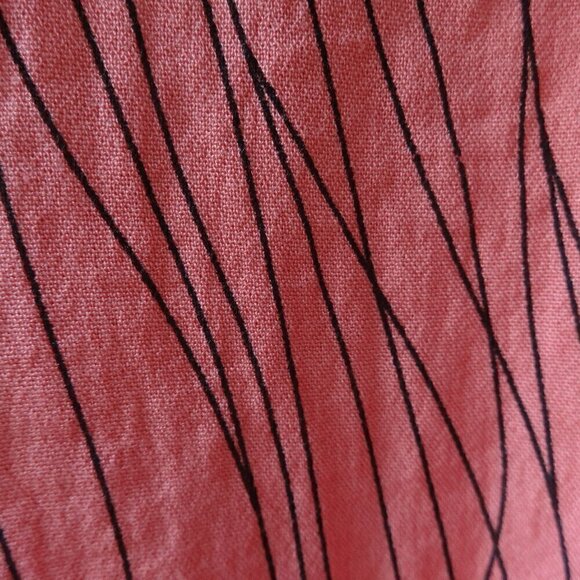 Peck & Peck women's button down top size L, salmon color with small black lines - Picture 12 of 13